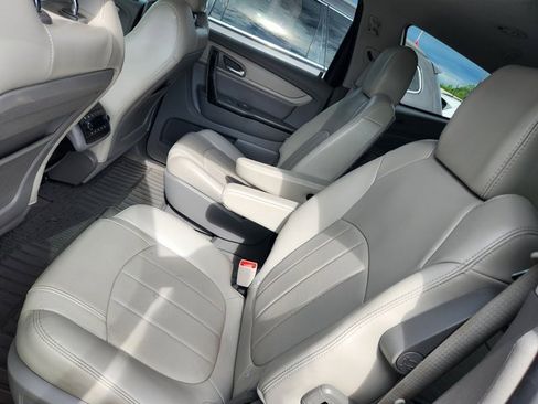 Used 2017 Chevrolet Traverse Premier image 6