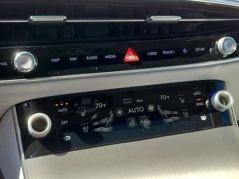 New 2026 Genesis GV70 2.5T Advanced image 14