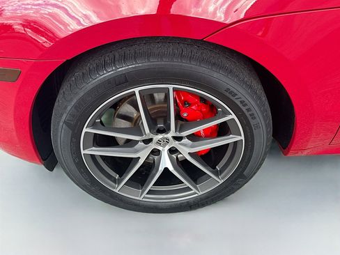 Used 2023 Porsche Macan S w/ Premium Package Plus image 38