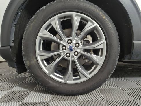 Used 2022 Ford Explorer Limited w/ Equipment Group 301A image 21