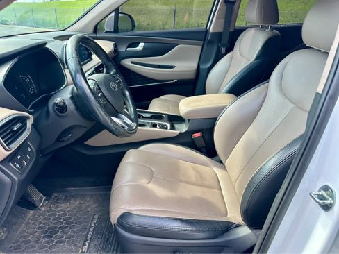 Used 2020 Hyundai Santa Fe SEL FWD image 11