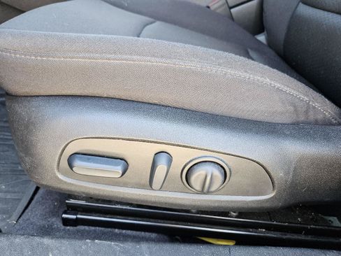 Used 2022 Chevrolet Malibu RS FWD image 9