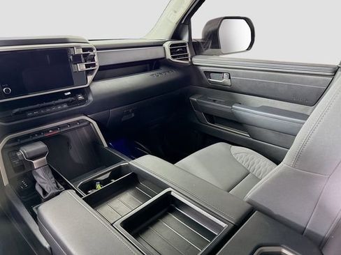 Used 2024 Toyota Tundra SR5 AWD/4WD image 21