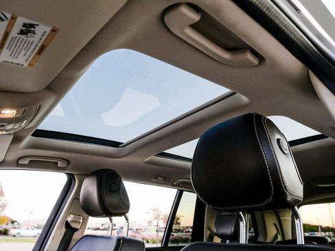 Used 2019 Mercedes-Benz GLS 450 4MATIC w/ Premium 1 Package image 5