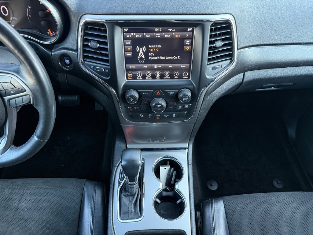 Used 2018 Jeep Grand Cherokee Altitude AWD/4WD image 11