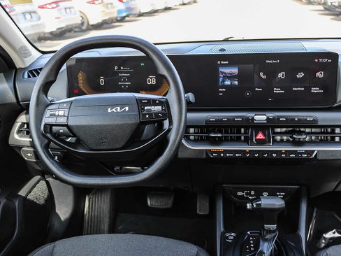 Used 2025 Kia K4 FWD image 13