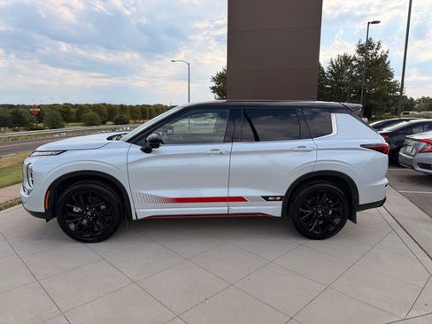 Used 2023 Mitsubishi Outlander Ralliart AWD/4WD image 6