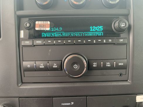 New 2025 GMC Savana 3500 1WT w/ Power Convenience Package image 27