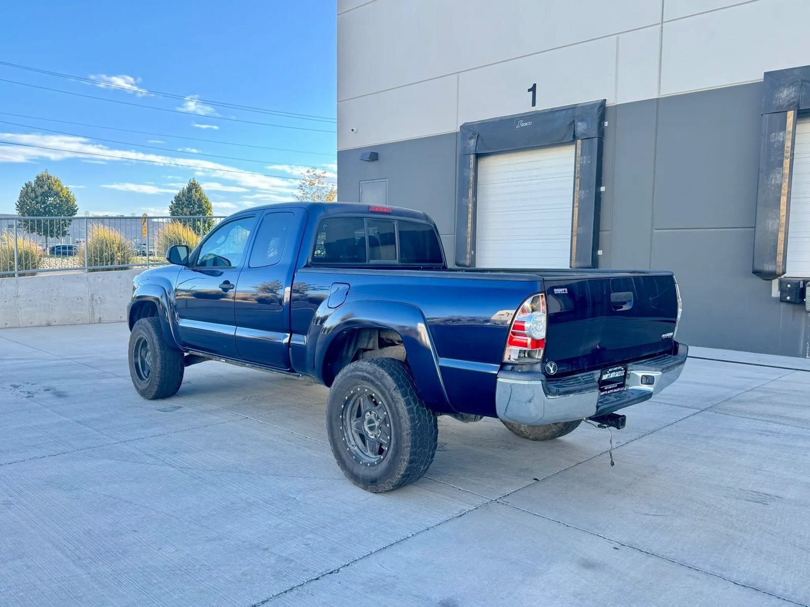 Used 2013 Toyota Tacoma PreRunner RWD image 2