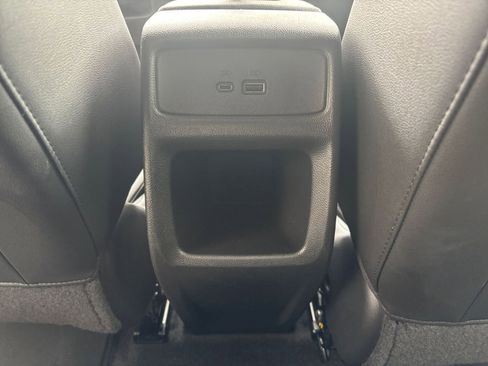 Used 2025 Chevrolet Trax LT FWD image 22