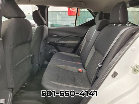 Used 2019 Nissan Kicks SV image 10