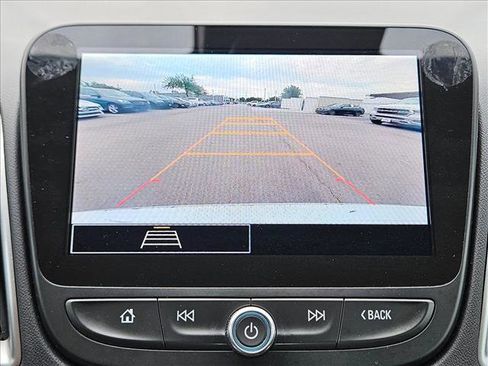 Used 2025 Chevrolet Malibu LT image 14