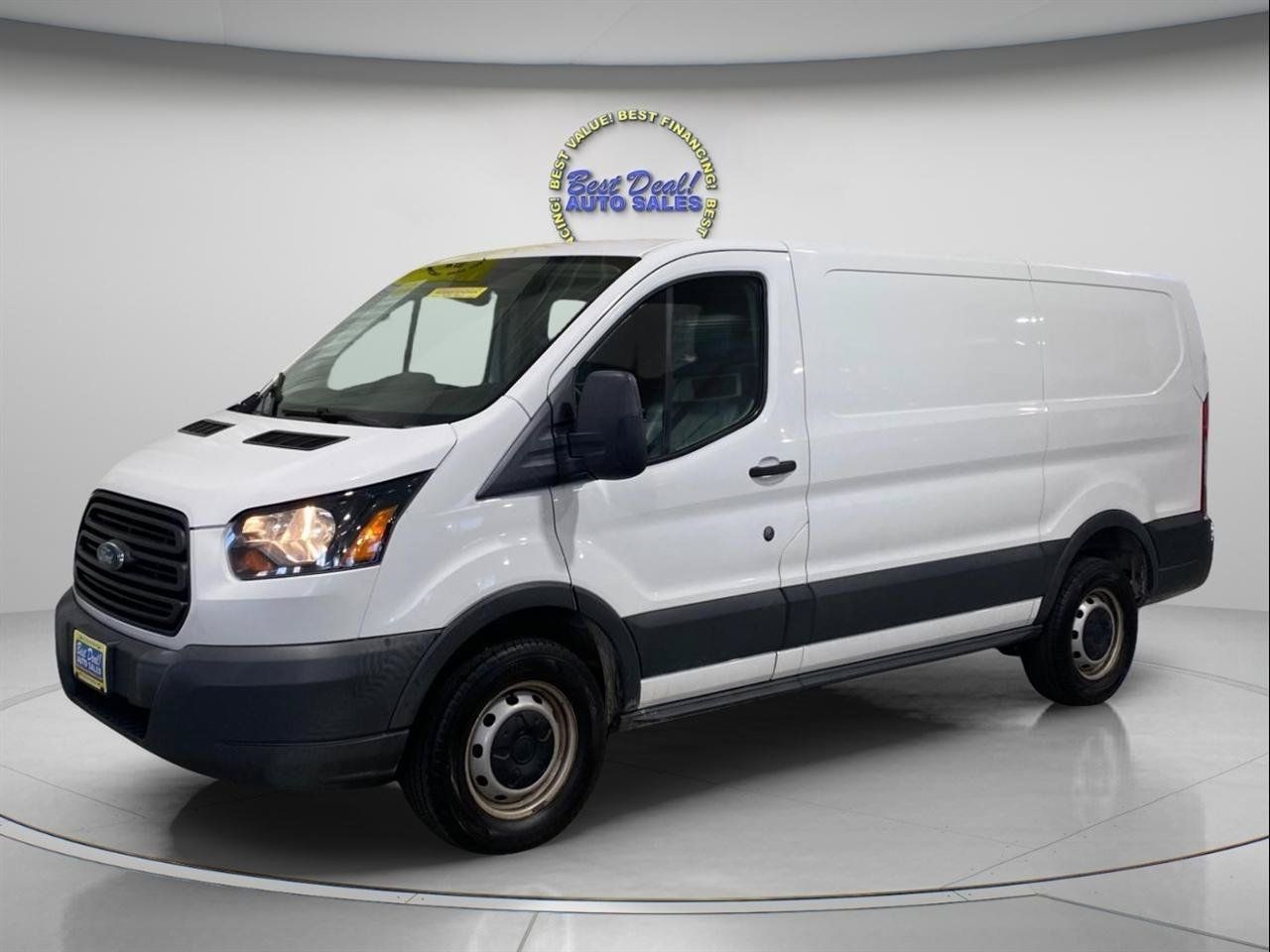 Used 2018 Ford Transit 250 130 Low Roof RWD image 1