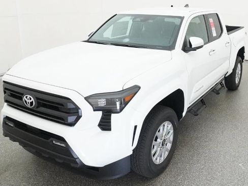 New 2026 Toyota Tacoma SR5 AWD/4WD image 16