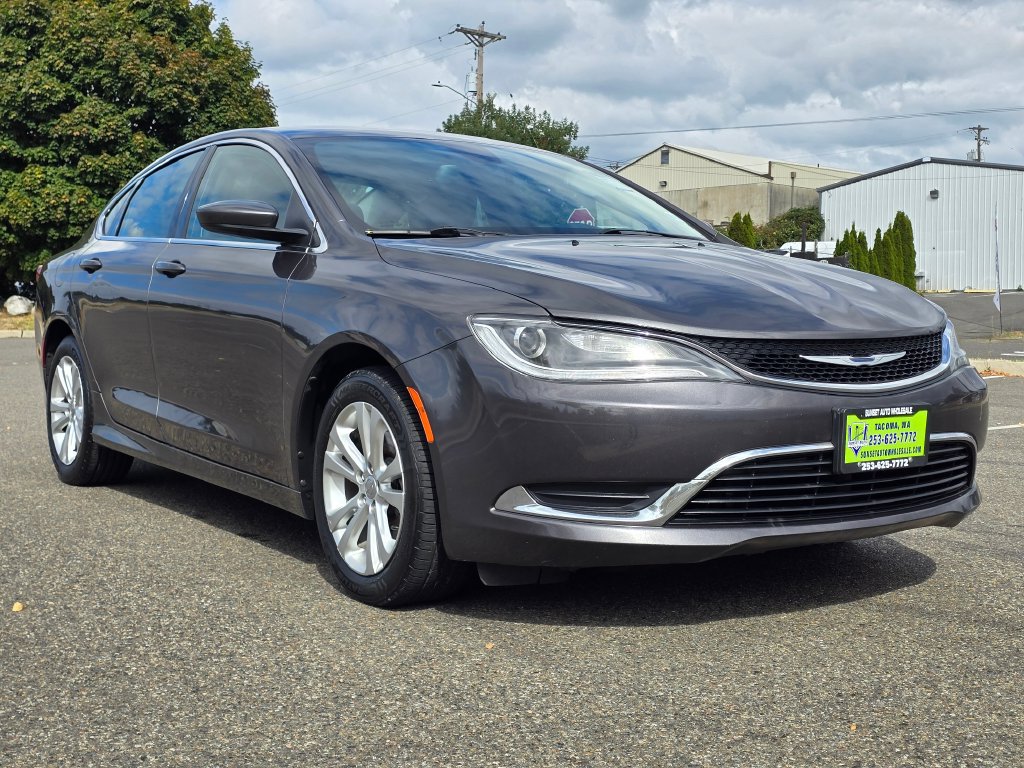 Used 2015 Chrysler 200 Limited w/ Convenience Group FWD image 7