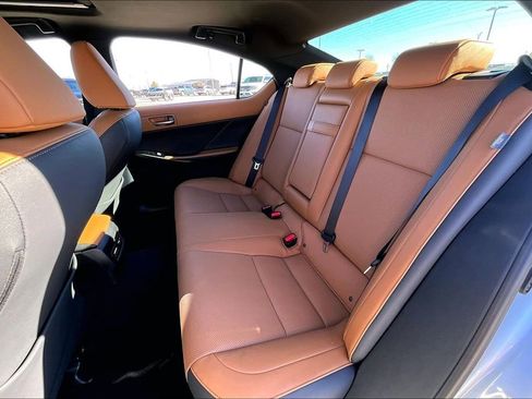 Used 2025 Lexus IS 350 F Sport image 32