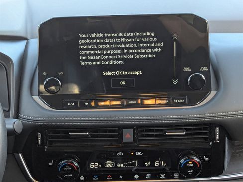 Used 2021 Nissan Rogue Platinum image 20