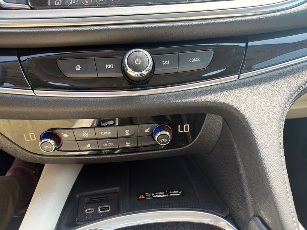 Used 2023 Buick Enclave Essence w/ Experience Buick Package FWD image 25