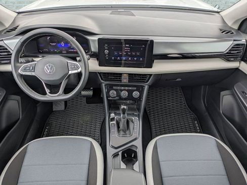 Certified 2025 Volkswagen Taos S FWD image 15