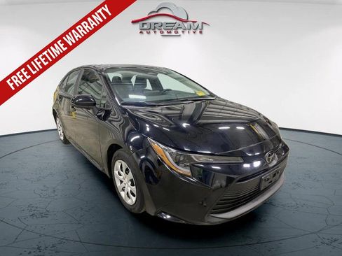 Used 2025 Toyota Corolla LE FWD image 1