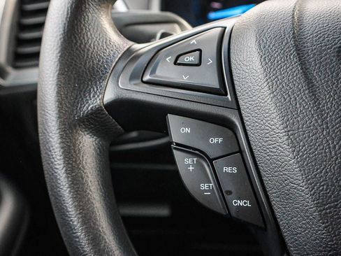 Used 2015 Ford Edge SE image 37