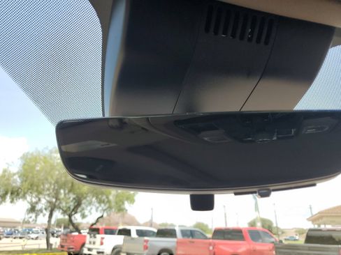 New 2026 GMC Yukon Denali w/ Advanced Technology Package RWD image 40