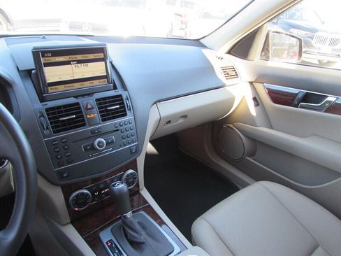 Used 2011 Mercedes-Benz C 300 Sedan image 13