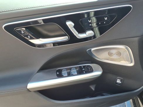 New 2026 Mercedes-Benz C 300 4MATIC Sedan image 12