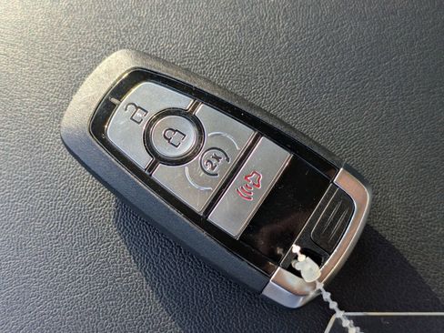 Certified 2024 Ford Ranger Lariat w/ FX4 Off-Road Package image 35