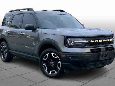 Used 2022 Ford Bronco Sport Outer Banks w/ Tech Package image 3