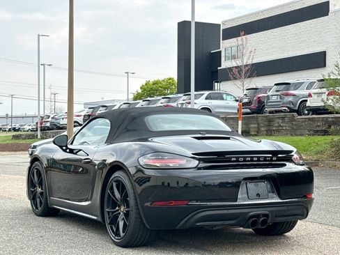 Used 2021 Porsche 718 Boxster RWD image 24