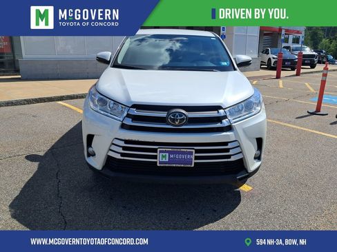 Used 2019 Toyota Highlander Plus AWD/4WD image 8