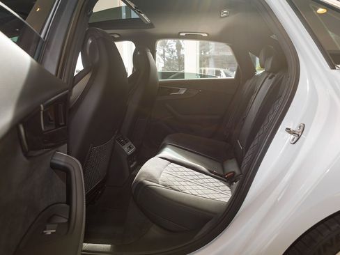 Used 2022 Audi S4 Premium Plus w/ Premium Plus Package image 28