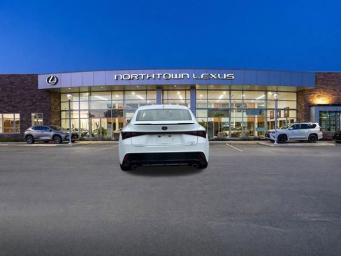 Used 2022 Lexus IS 350 F Sport w/ Navigation Package AWD/4WD image 18