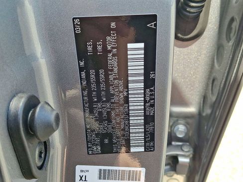 New 2026 Toyota Highlander Platinum AWD/4WD image 18