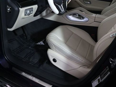 Used 2020 Mercedes-Benz GLS 450 4MATIC image 28