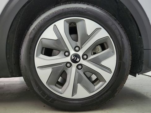 Used 2020 Kia Niro EX Premium FWD image 35