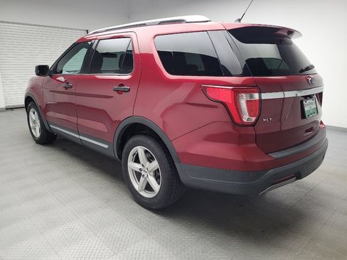 Used 2019 Ford Explorer XLT w/ Equipment Group 202A FWD image 5