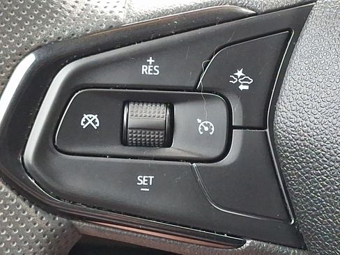 Used 2025 Chevrolet TrailBlazer LS AWD/4WD image 19