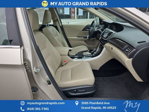 Used 2017 Honda Accord EX-L image 23