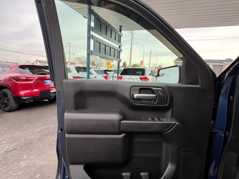 Used 2021 GMC Sierra 1500 1500 w/ Sierra Value Package image 19