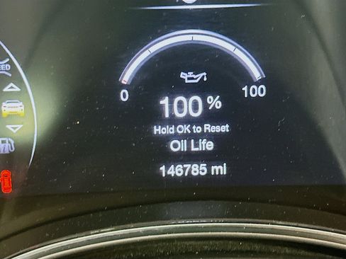 Used 2018 Jeep Grand Cherokee Laredo image 18