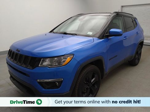 Used 2018 Jeep Compass Latitude w/ Popular Equipment Group AWD/4WD image 1