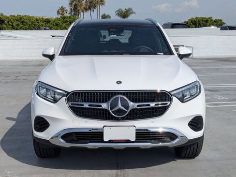 Used 2026 Mercedes-Benz GLC 300 4MATIC image 2