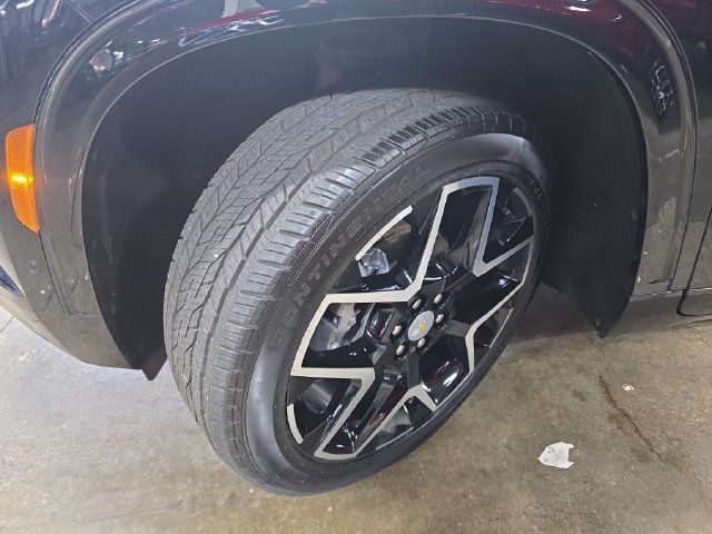 Used 2026 Chevrolet Traverse High Country w/ LPO, Floor Liner Package AWD/4WD image 35
