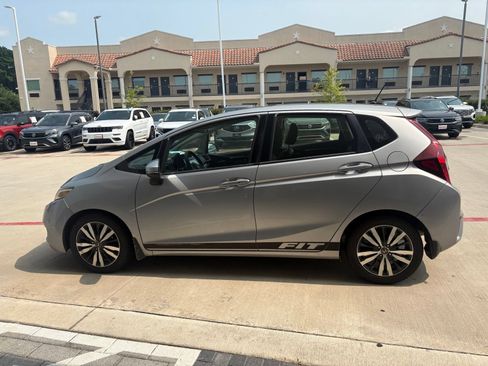 Used 2017 Honda Fit EX-L image 3