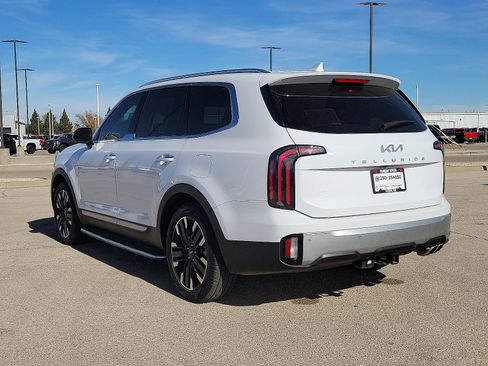 Used 2024 Kia Telluride SX w/ Towing Package image 3