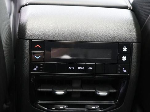 Used 2023 Jeep Grand Cherokee L Limited w/ Luxury Tech Group II image 13