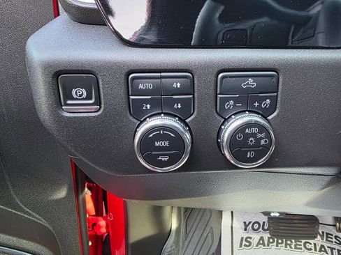 Used 2025 GMC Sierra 1500 Elevation w/ LPO, Elevation Black Package image 23