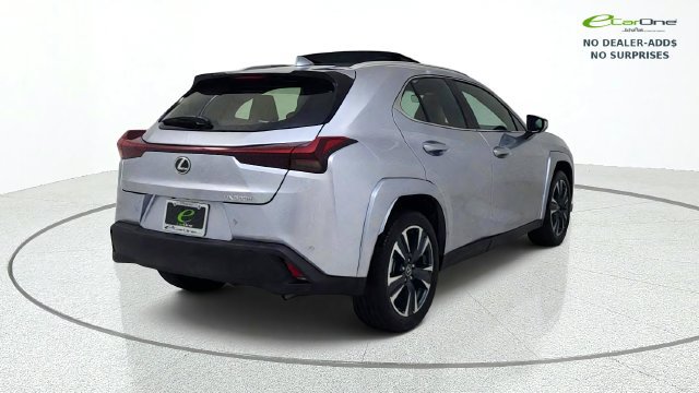 Used 2025 Lexus UX 300h FWD w/ Accessory Package (Z1) image 8